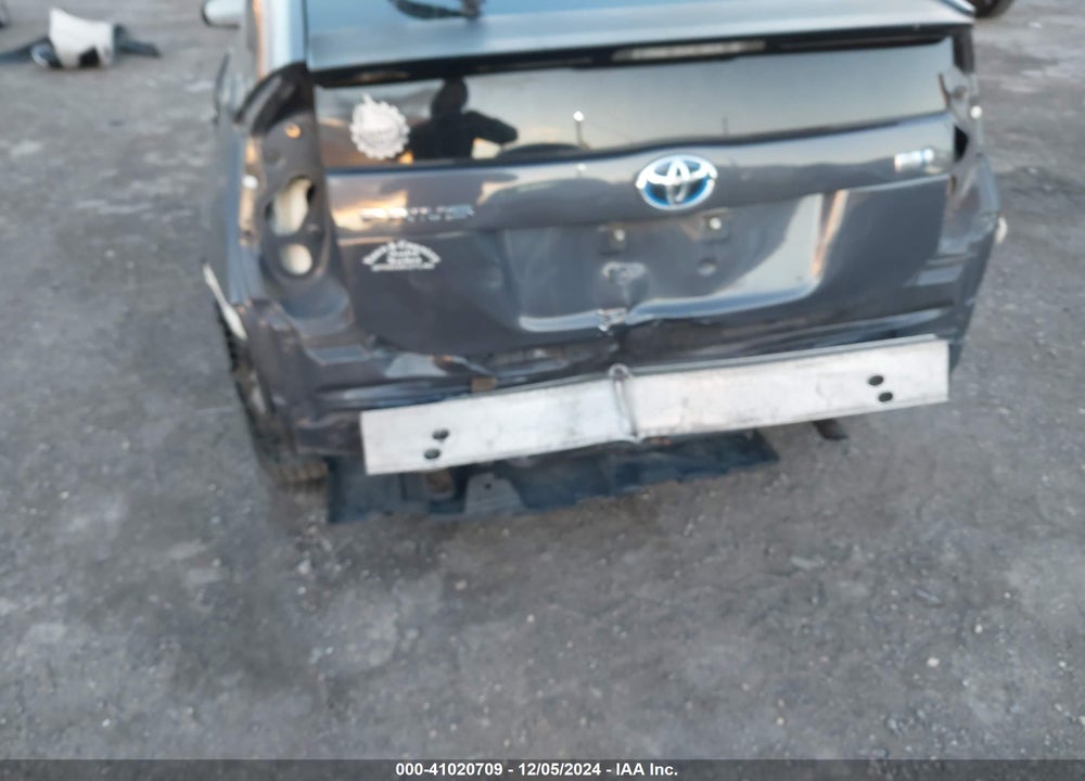 2012 TOYOTA PRIUS TWO VIN: JTDKN3DU7C5500401