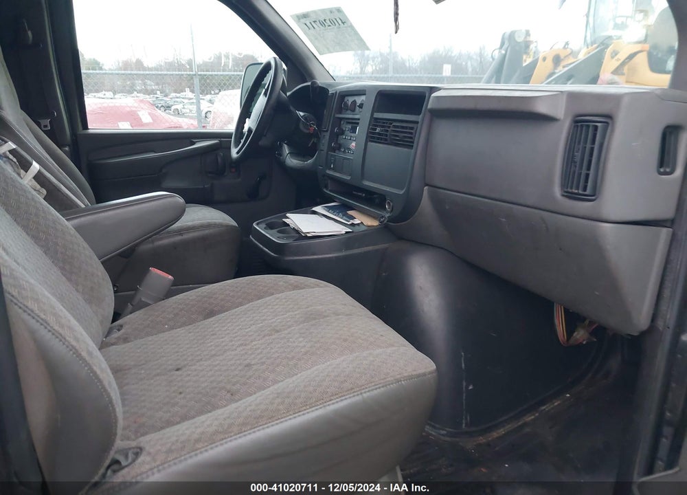 2006 CHEVROLET EXPRESS WORK VAN VIN: 1GCHG352161188766