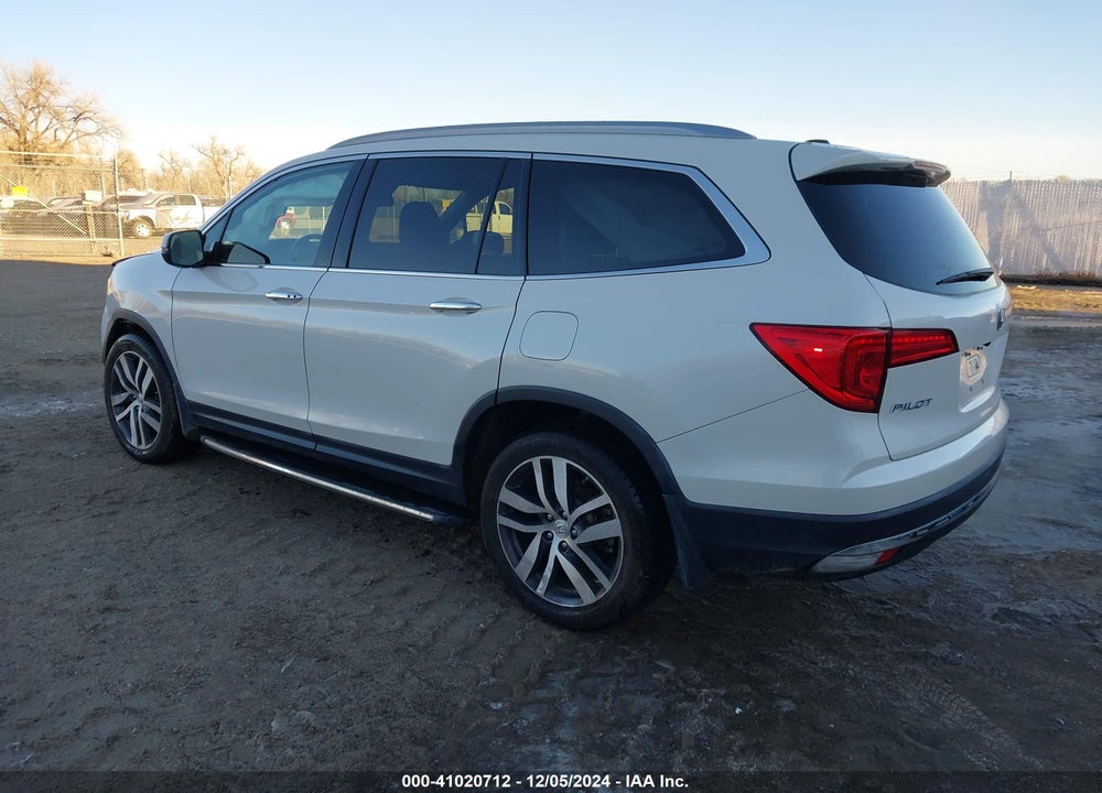 2017 HONDA PILOT ELITE VIN: 5FNYF6H00HB009173