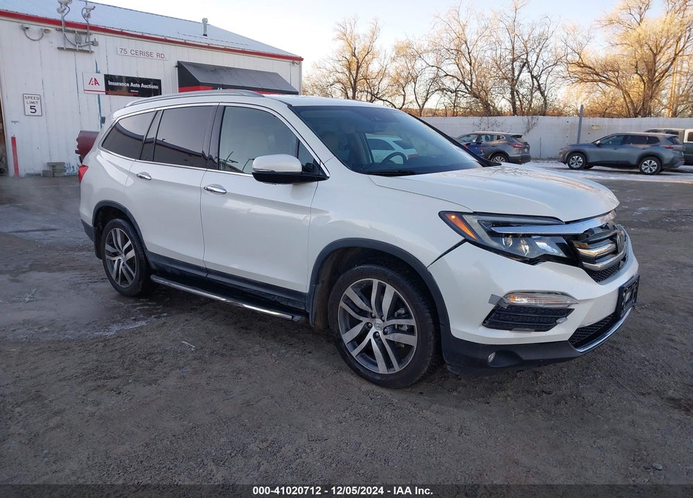 2017 HONDA PILOT ELITE VIN: 5FNYF6H00HB009173