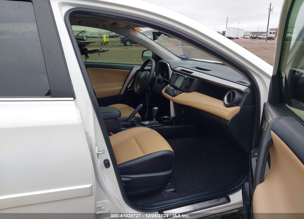 2018 TOYOTA RAV4 HYBRID LIMITED VIN: JTMDJREVXJD234213
