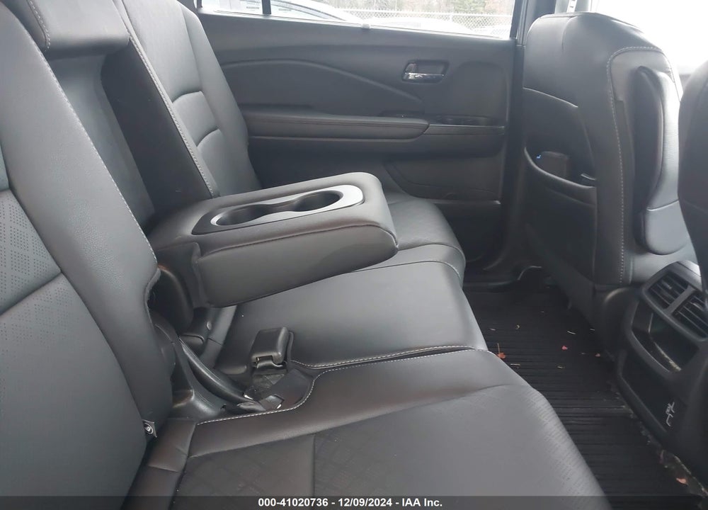 2021 HONDA PASSPORT AWD EX-L VIN: 5FNYF8H50MB015945