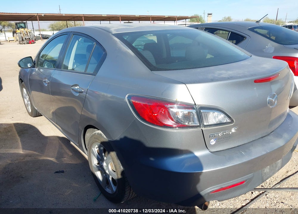 2011 MAZDA 3 I TOURING VIN: JM1BL1VF4B1366768