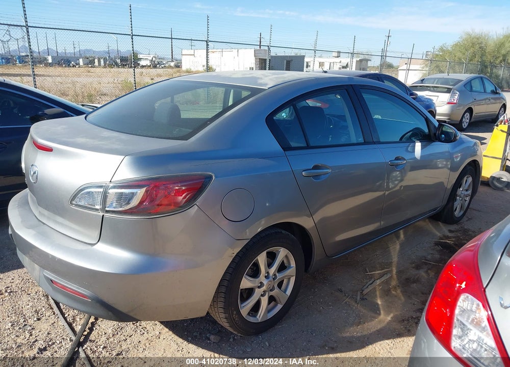 2011 MAZDA 3 I TOURING VIN: JM1BL1VF4B1366768