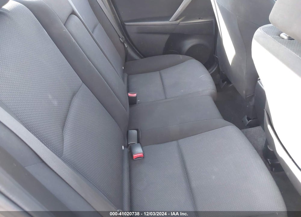 2011 MAZDA 3 I TOURING VIN: JM1BL1VF4B1366768