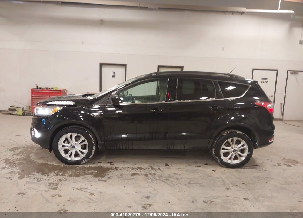 2018 FORD ESCAPE SE VIN: 1FMCU0GD5JUD03551