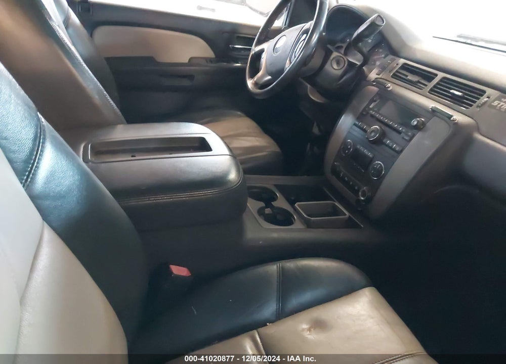 2008 CHEVROLET TAHOE LT VIN: 1GNFK13088R249747