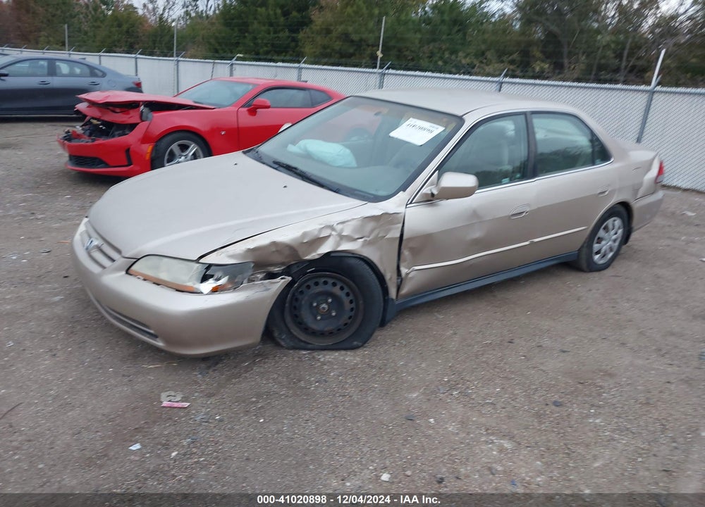 2001 HONDA ACCORD 2.3 LX VIN: 1HGCG56401A040981