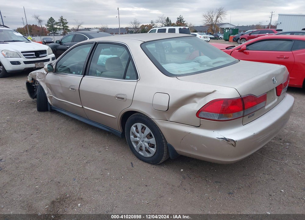 2001 HONDA ACCORD 2.3 LX VIN: 1HGCG56401A040981