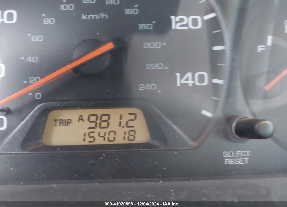 2001 HONDA ACCORD 2.3 LX VIN: 1HGCG56401A040981