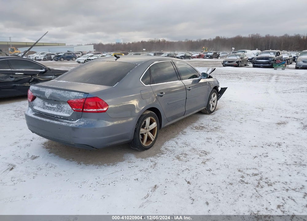 2014 VOLKSWAGEN PASSAT VIN: 1VWBT7A31EC064858
