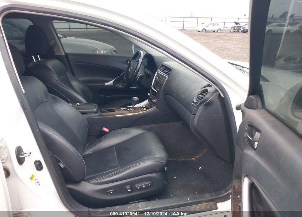 2009 LEXUS IS 250 VIN: JTHCK262895027991