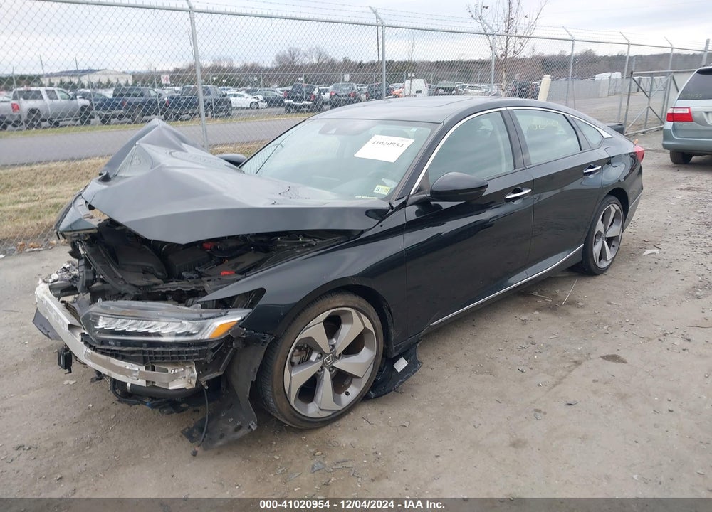 2018 HONDA ACCORD TOURING 2.0T VIN: 1HGCV2F97JA028004