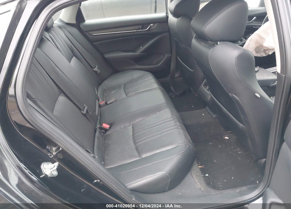 2018 HONDA ACCORD TOURING 2.0T VIN: 1HGCV2F97JA028004