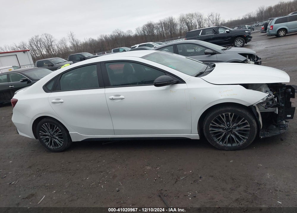 2022 KIA FORTE GT LINE VIN: 3KPF54AD0NE435491