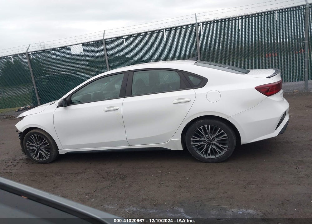 2022 KIA FORTE GT LINE VIN: 3KPF54AD0NE435491