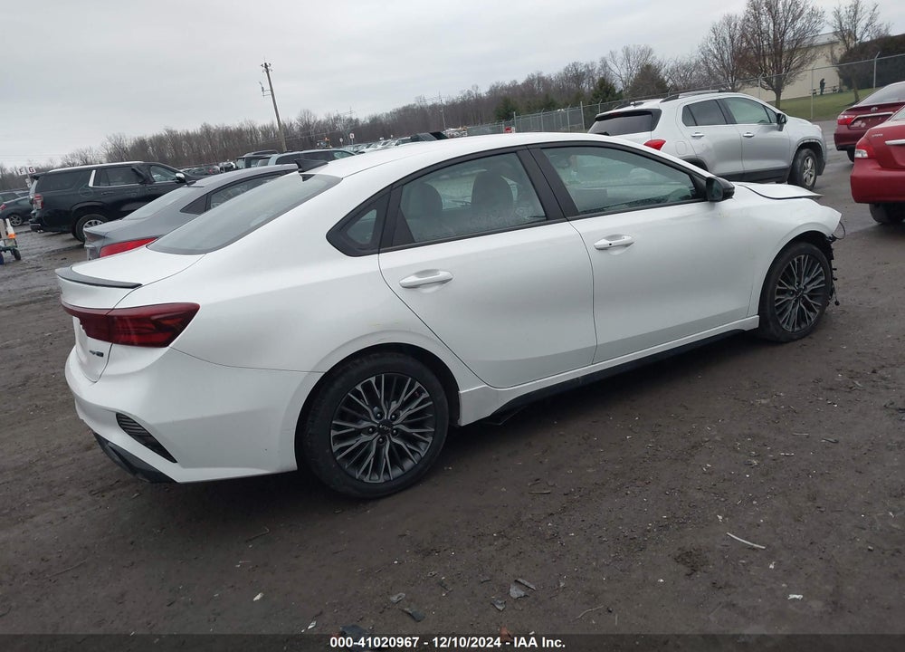 2022 KIA FORTE GT LINE VIN: 3KPF54AD0NE435491