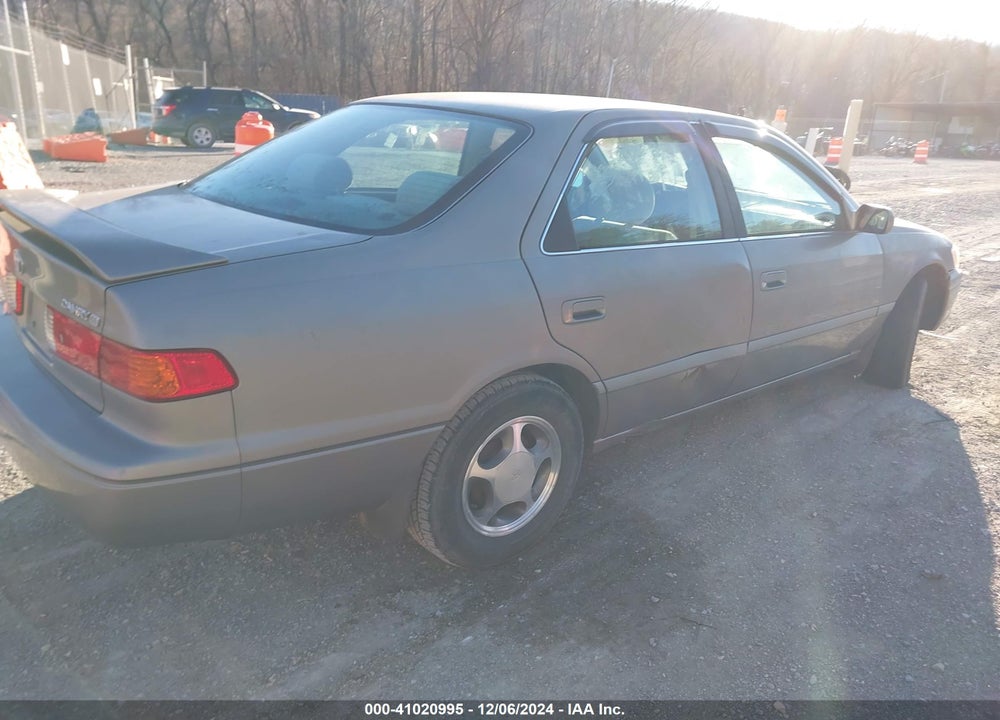 2000 TOYOTA CAMRY CE VIN: 4T1BG22K1YU013449
