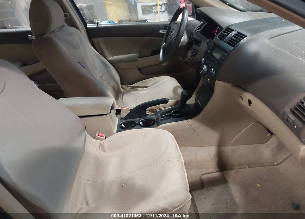 2005 HONDA ACCORD 2.4 LX VIN: 1HGCM56475A139747