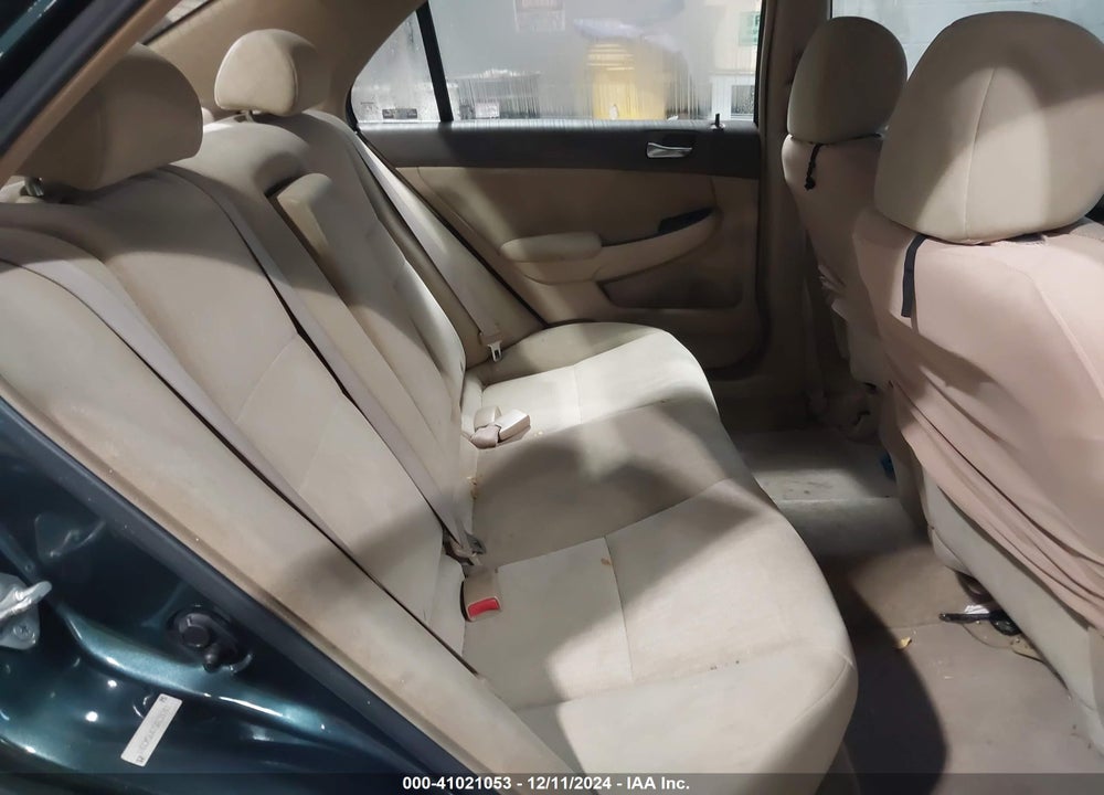 2005 HONDA ACCORD 2.4 LX VIN: 1HGCM56475A139747