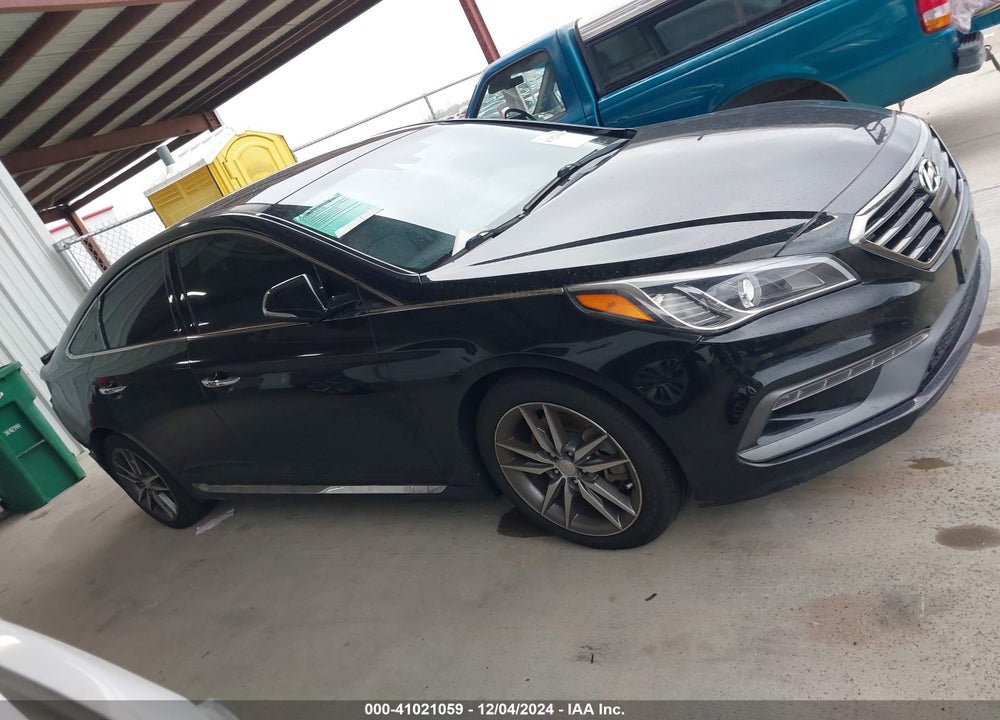 2015 HYUNDAI SONATA SPORT 2.0T VIN: 5NPE34AB1FH041740
