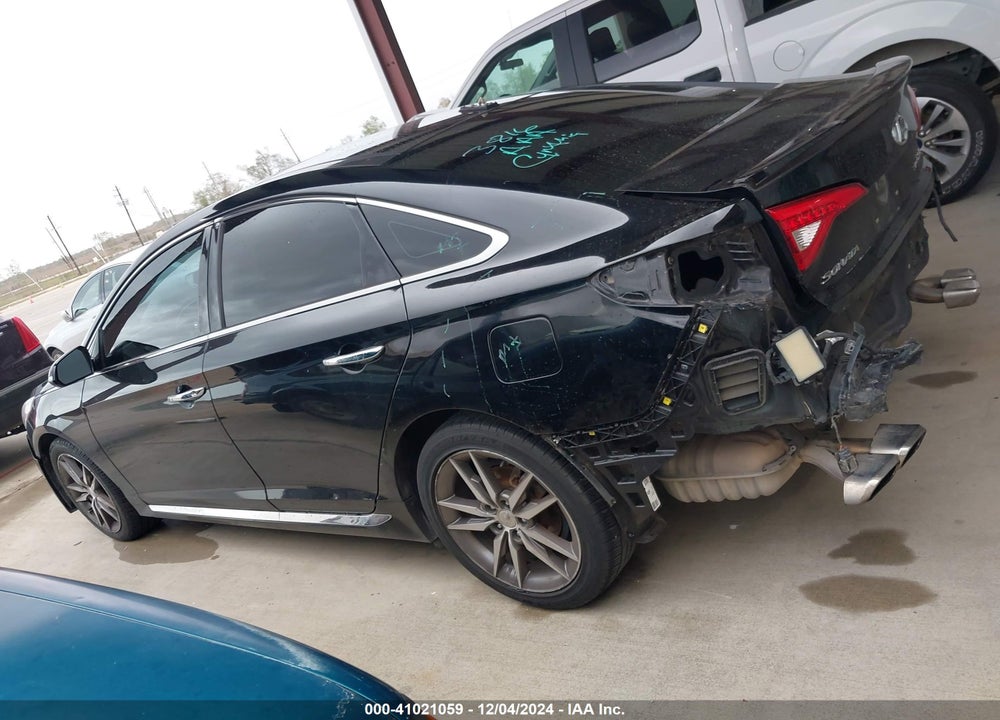 2015 HYUNDAI SONATA SPORT 2.0T VIN: 5NPE34AB1FH041740