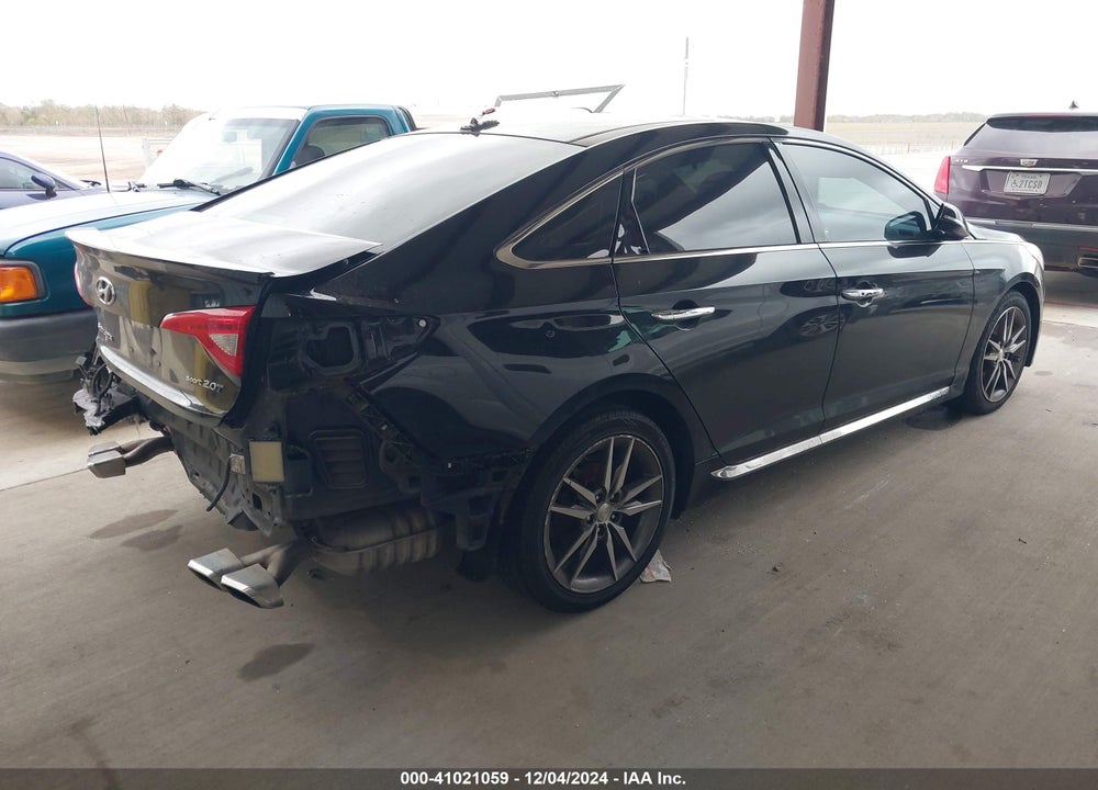 2015 HYUNDAI SONATA SPORT 2.0T VIN: 5NPE34AB1FH041740