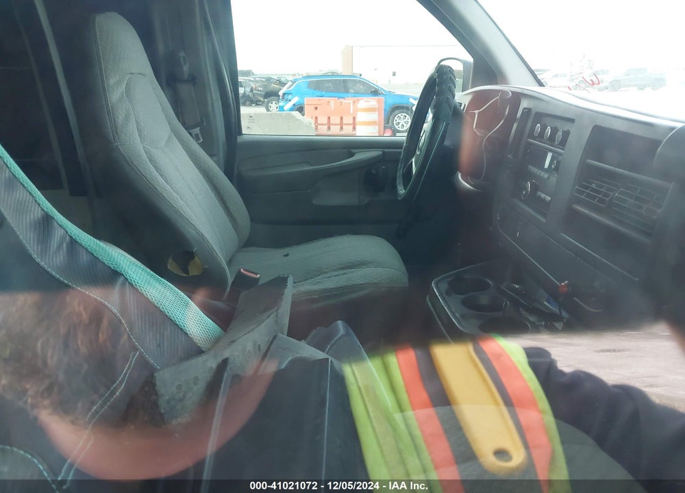 2009 CHEVROLET EXPRESS 2500 WORK VAN VIN: 1GCGG25C391179537