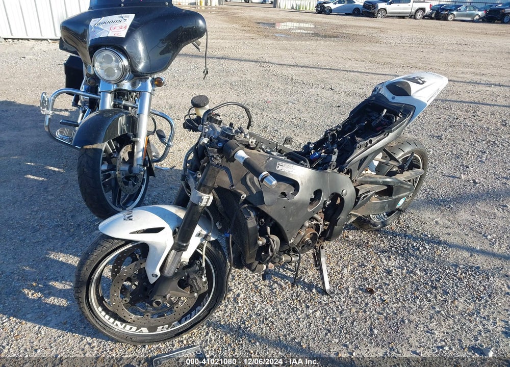 2008 HONDA CBR1000 RR VIN: JH2SC59018M002335