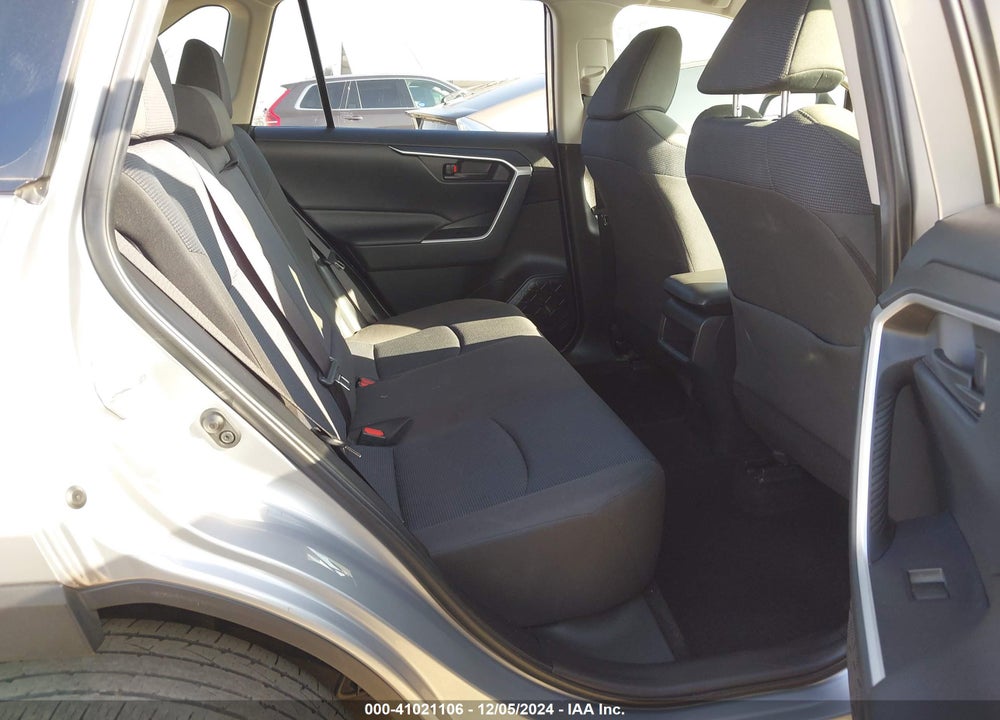 2019 TOYOTA RAV4 LE VIN: JTMH1RFV7KJ016717