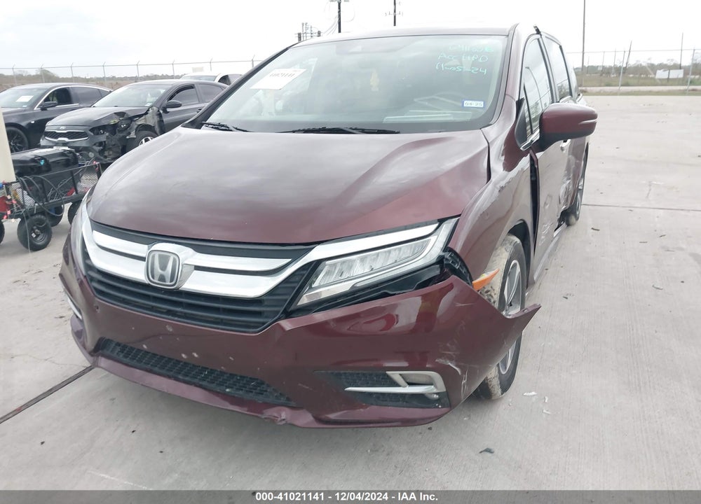2018 HONDA ODYSSEY TOURING VIN: 5FNRL6H85JB026592