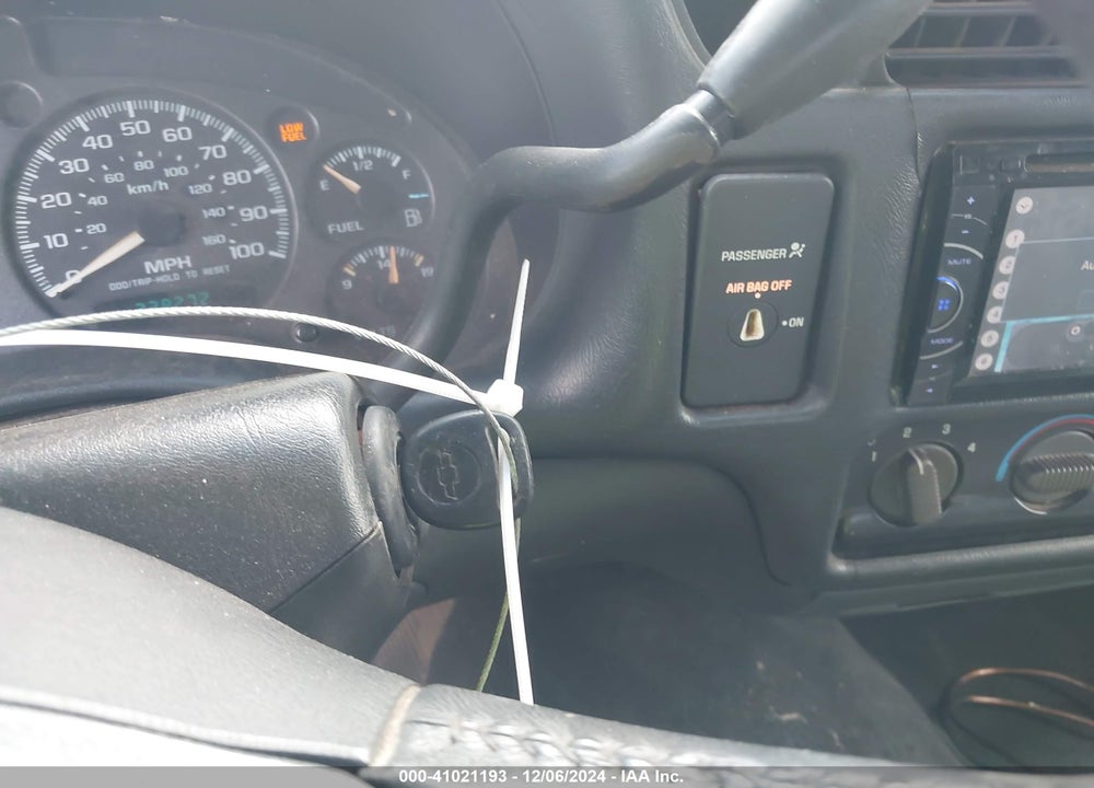 2002 CHEVROLET S-10 LS VIN: 1GCCS19W228198296