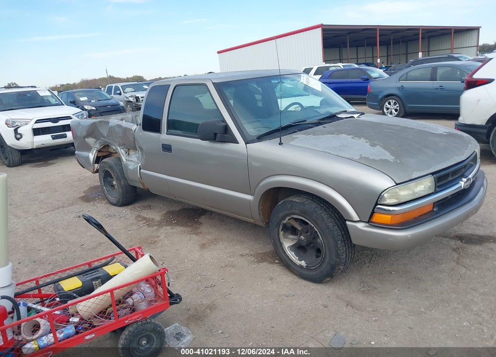 2002 CHEVROLET S-10 LS VIN: 1GCCS19W228198296