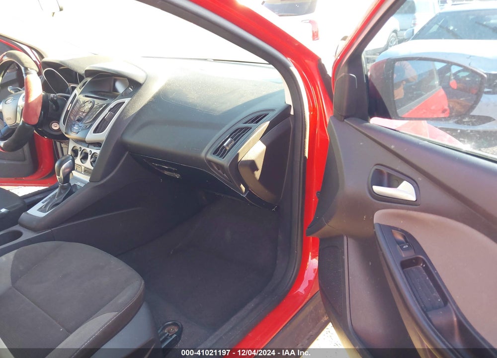2013 FORD FOCUS SE VIN: 1FADP3K27DL338616