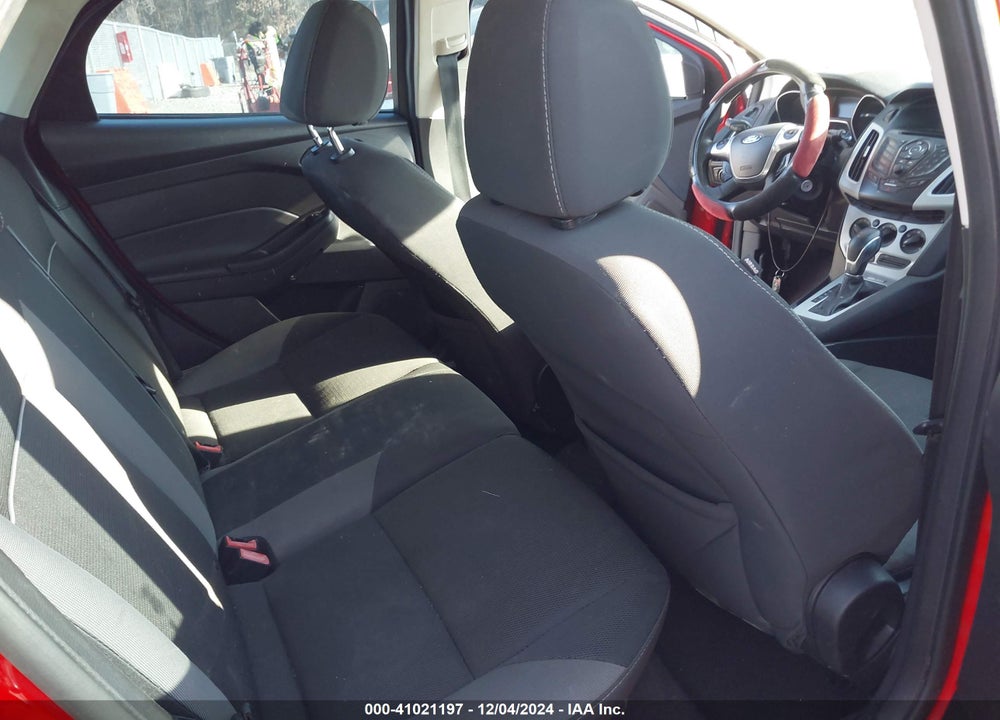 2013 FORD FOCUS SE VIN: 1FADP3K27DL338616
