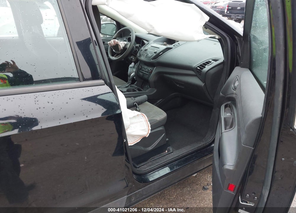 2017 FORD ESCAPE S VIN: 1FMCU0F79HUC89918