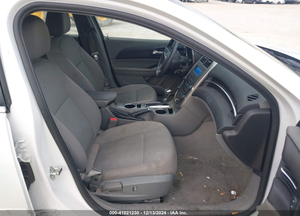 2015 CHEVROLET MALIBU LS VIN: 1G11B5SL9FF293950