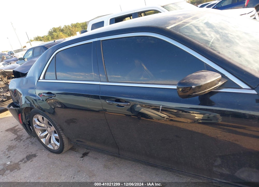 2016 CHRYSLER 300 VIN: 2C3CCAAG4GH313777