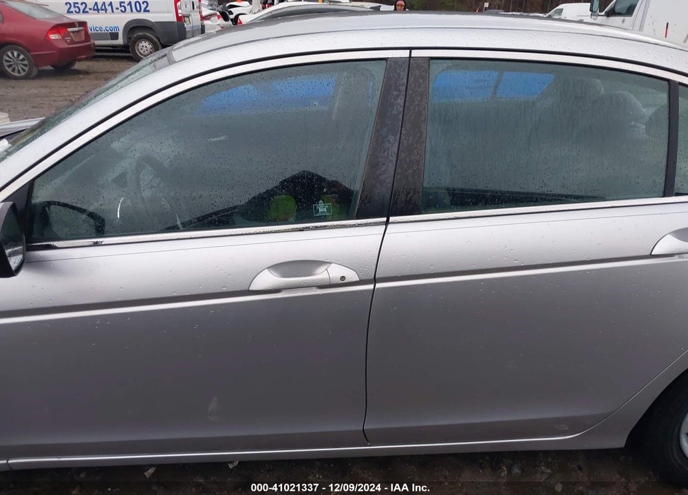 2010 HONDA ACCORD 2.4 LX-P VIN: 1HGCP2F4XAA061397