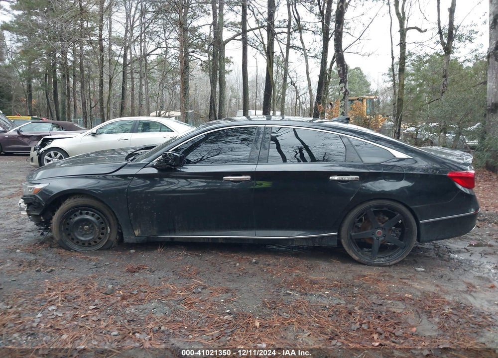 2018 HONDA ACCORD VIN: 1HGCV1F47JA250380