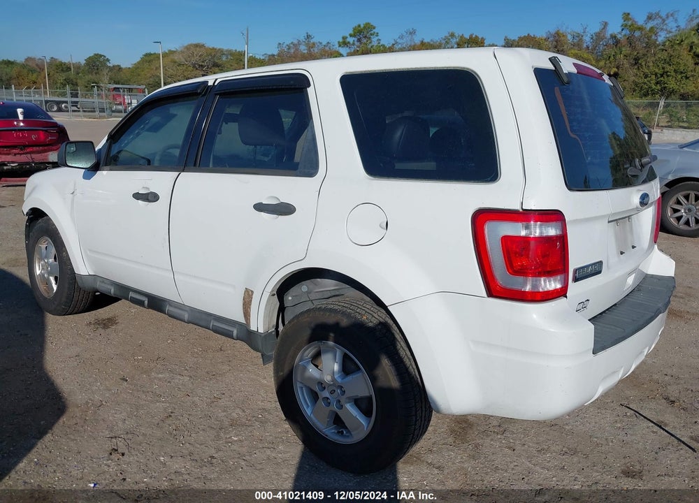 2012 FORD ESCAPE XLS VIN: 1FMCU0C70CKA23826