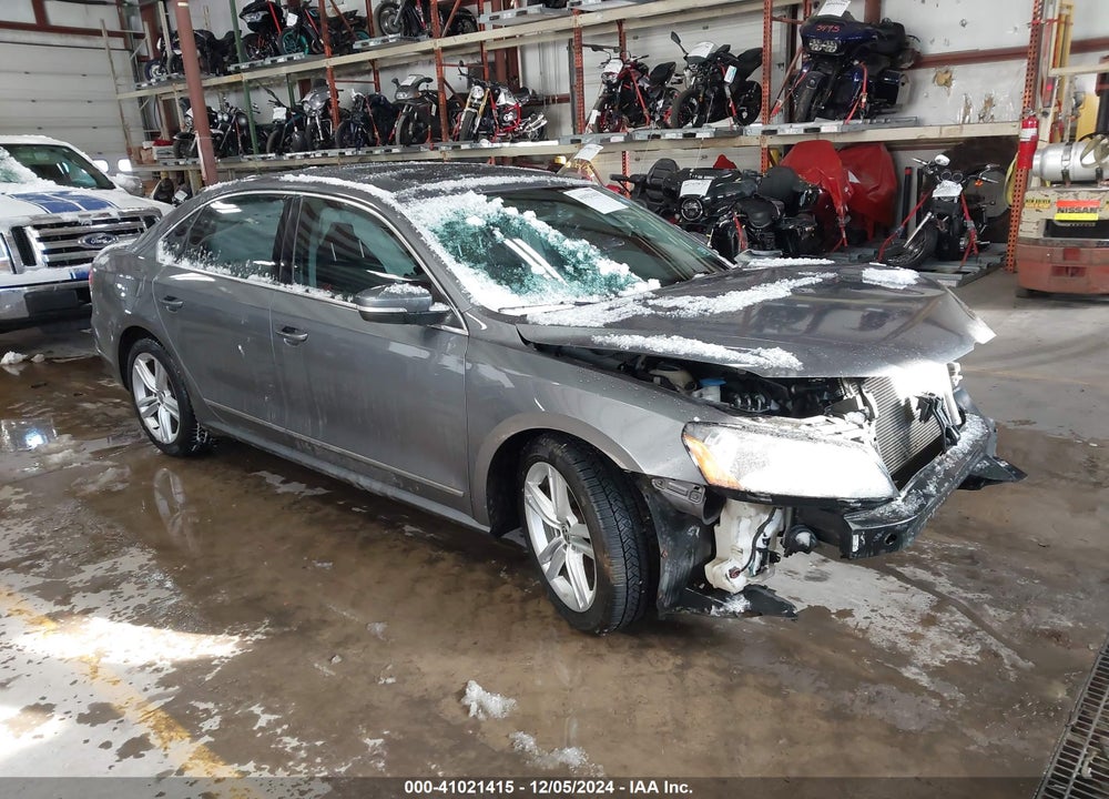2015 VOLKSWAGEN PASSAT 2.0L TDI SEL PREMIUM VIN: 1VWCV7A31FC019211