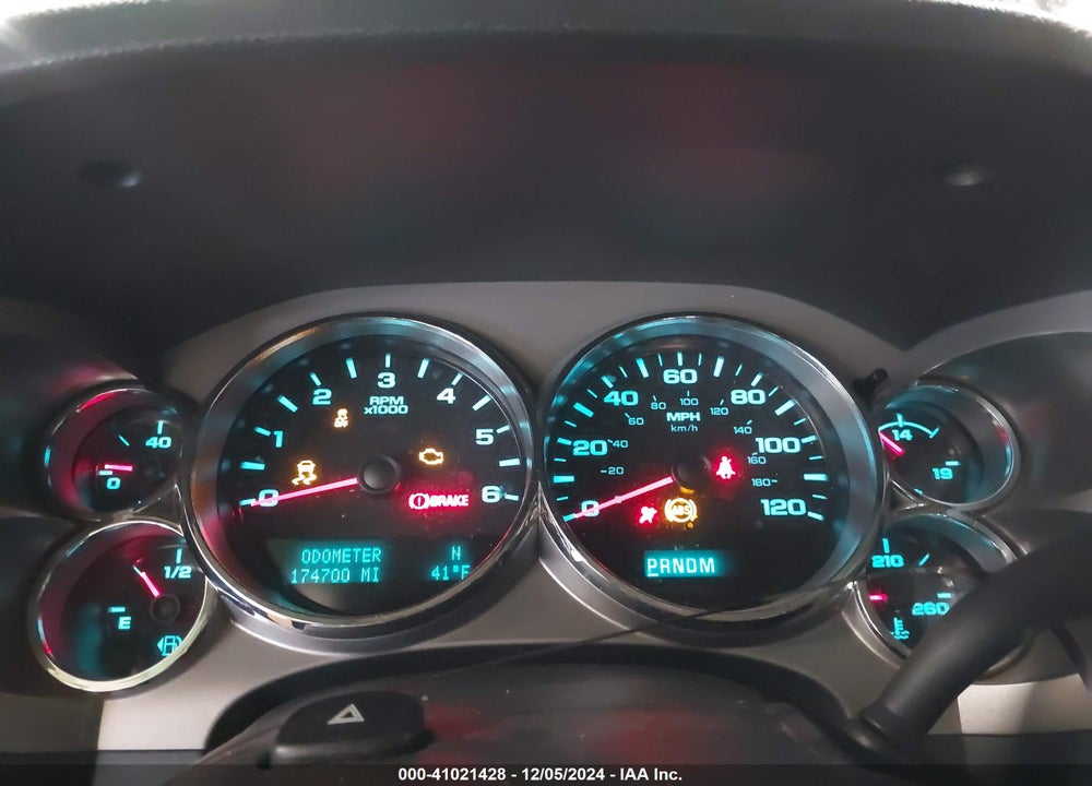2013 CHEVROLET SILVERADO 1500 LT VIN: 1GCRKSE75DZ325702