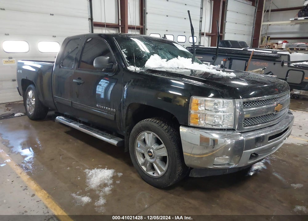 2013 CHEVROLET SILVERADO 1500 LT VIN: 1GCRKSE75DZ325702