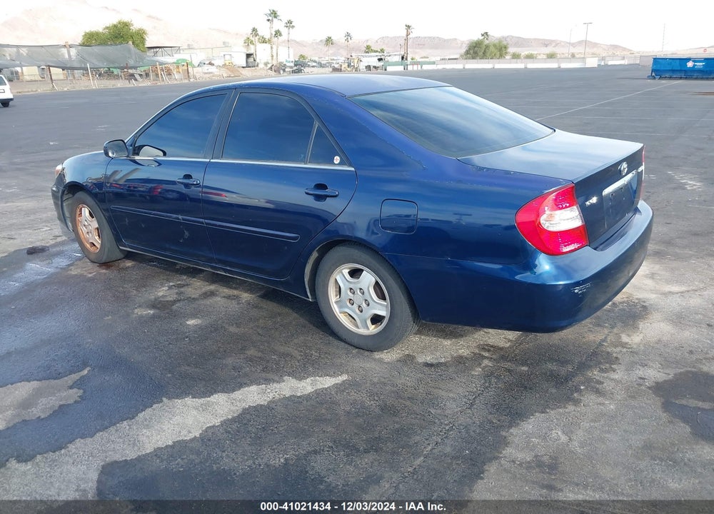 2002 TOYOTA CAMRY LE VIN: 4T1BE32K02U513315
