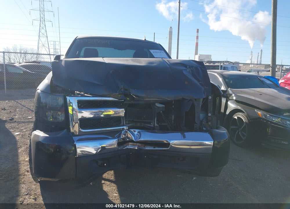 2009 CHEVROLET SILVERADO 1500 WORK TRUCK VIN: 2GCEK133091136237