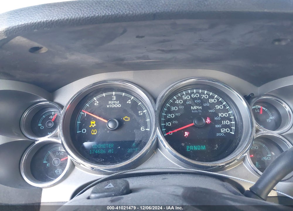 2009 CHEVROLET SILVERADO 1500 WORK TRUCK VIN: 2GCEK133091136237