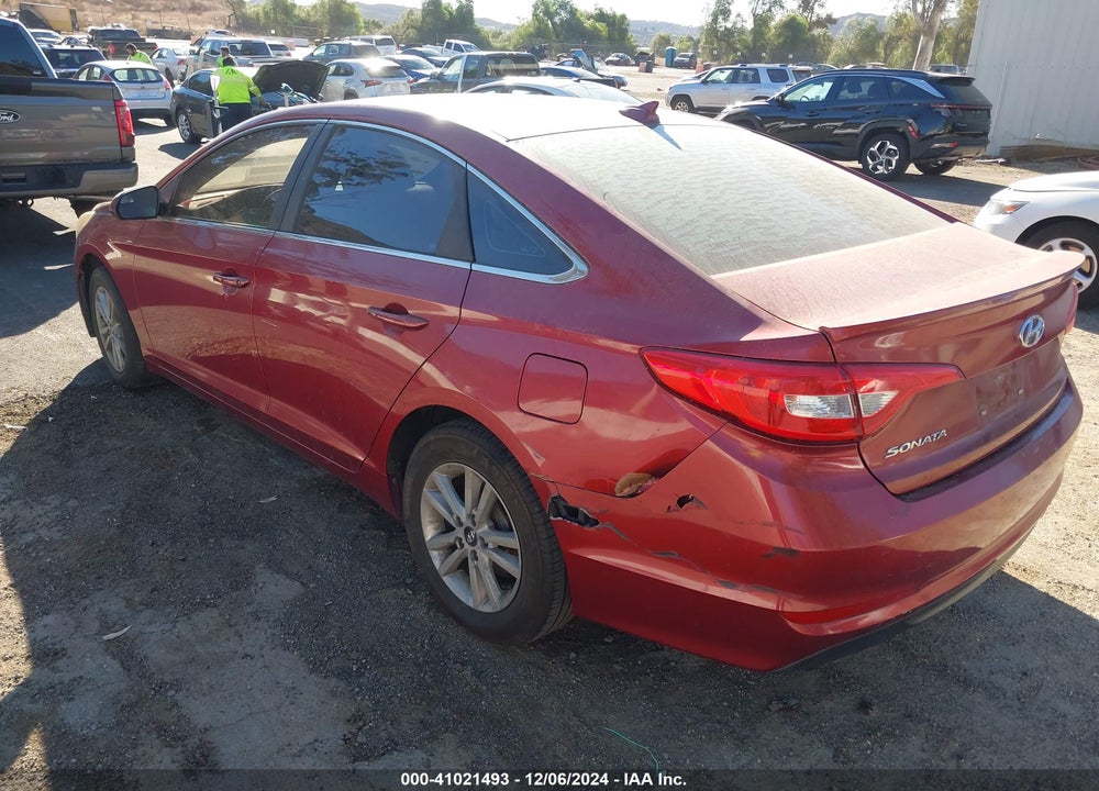 2015 HYUNDAI SONATA SE VIN: 5NPE24AF9FH007423