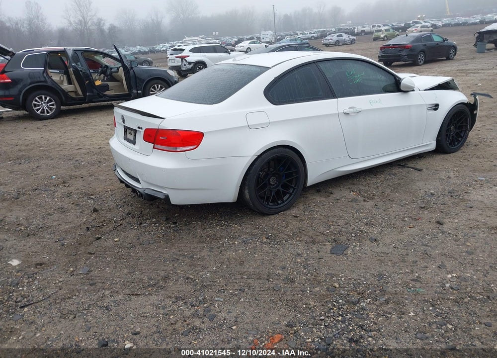 2009 BMW M3 VIN: WBSWD93579P362205