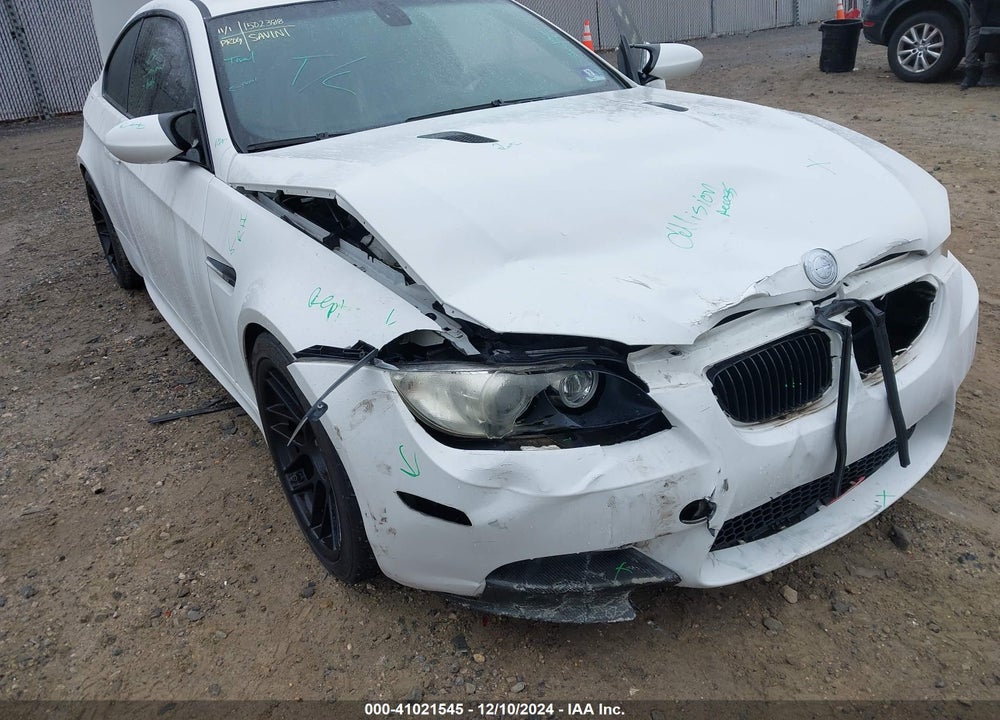 2009 BMW M3 VIN: WBSWD93579P362205